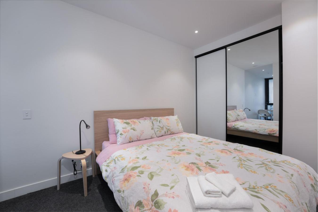 Value Cozy Carlton Retreat Apartment