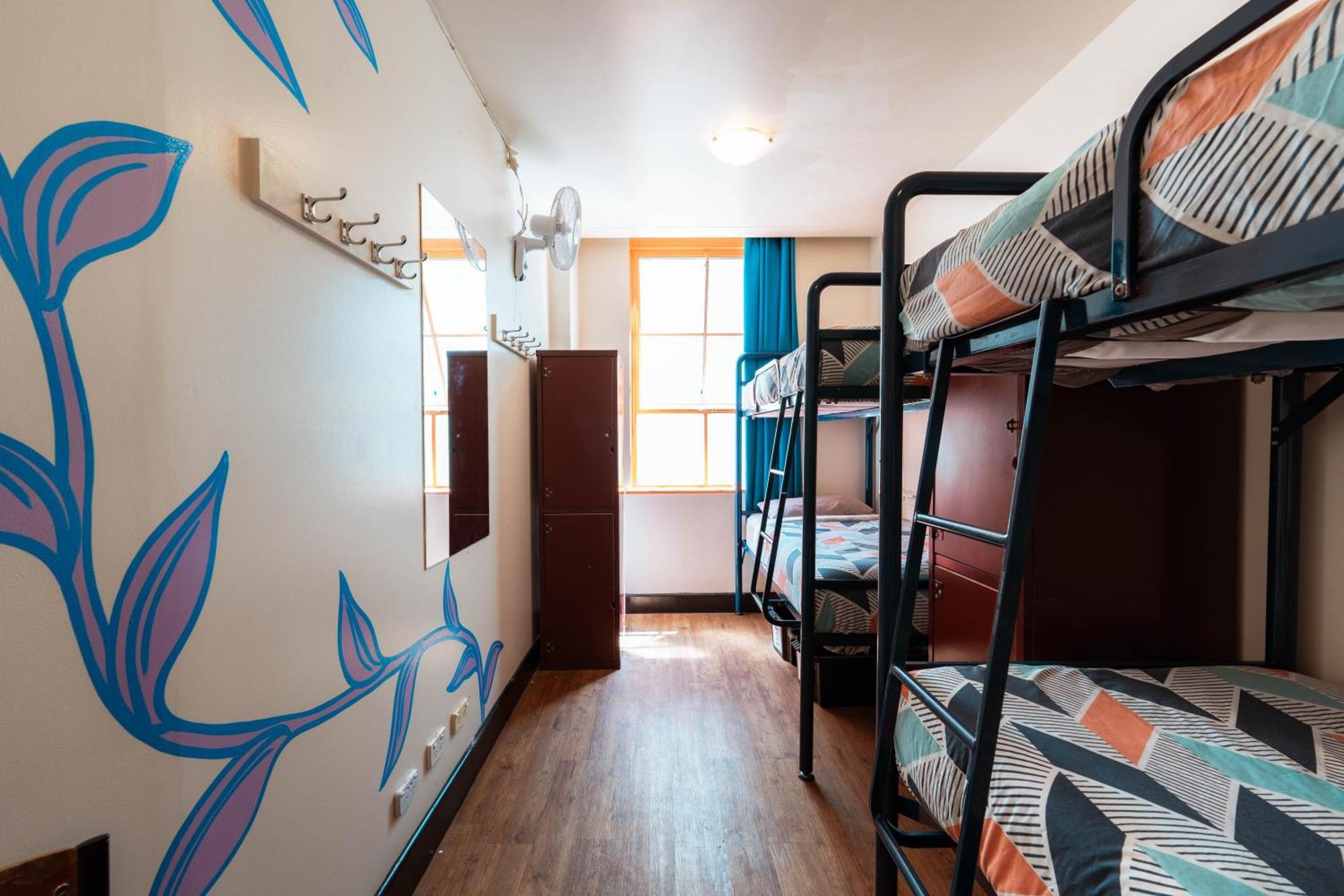 Flinders Backpackers Hostel *