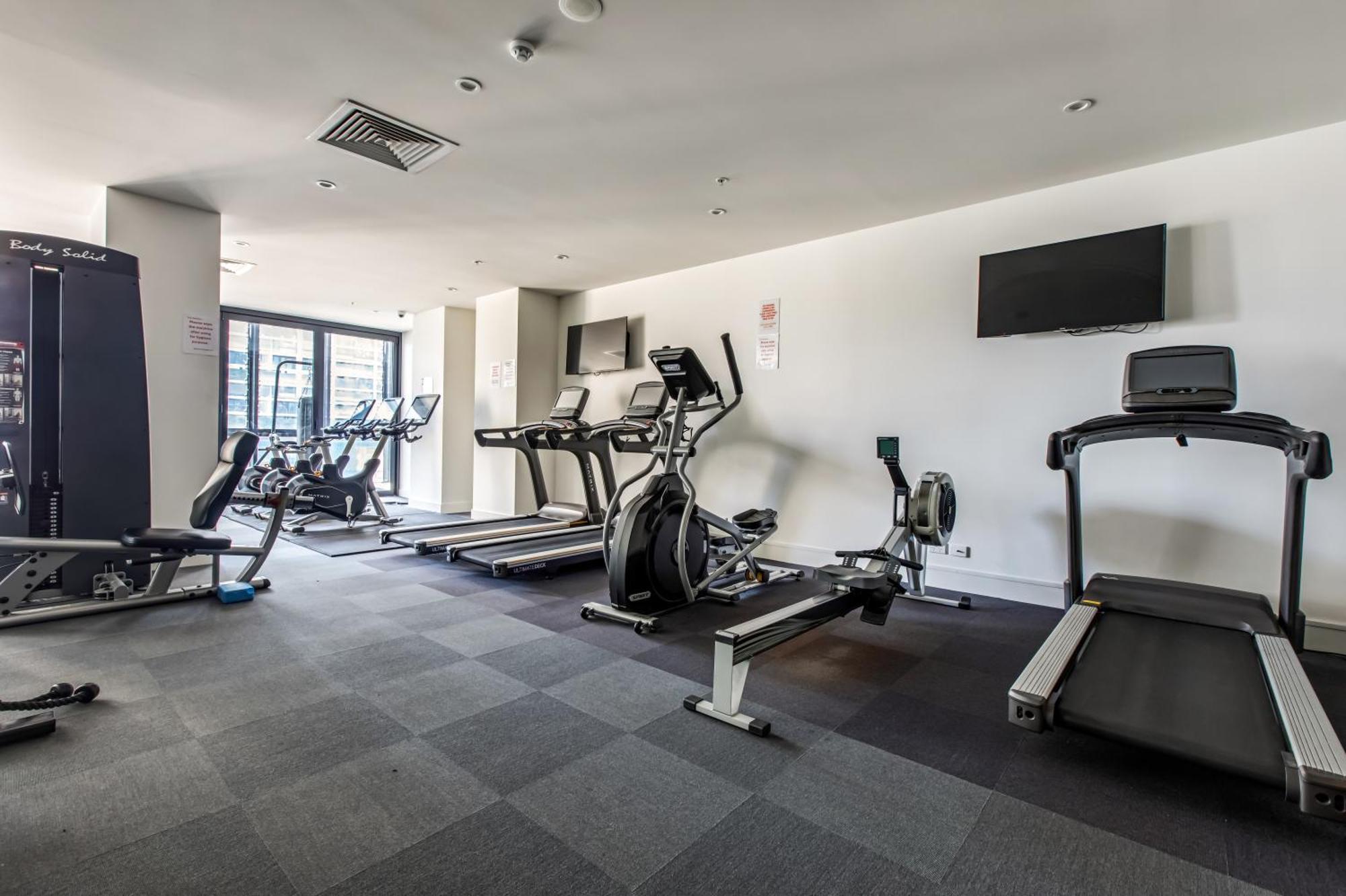 Modern Nomads Stylish Minimalist 2br Walk To Garden & Qv Market * Melbourne