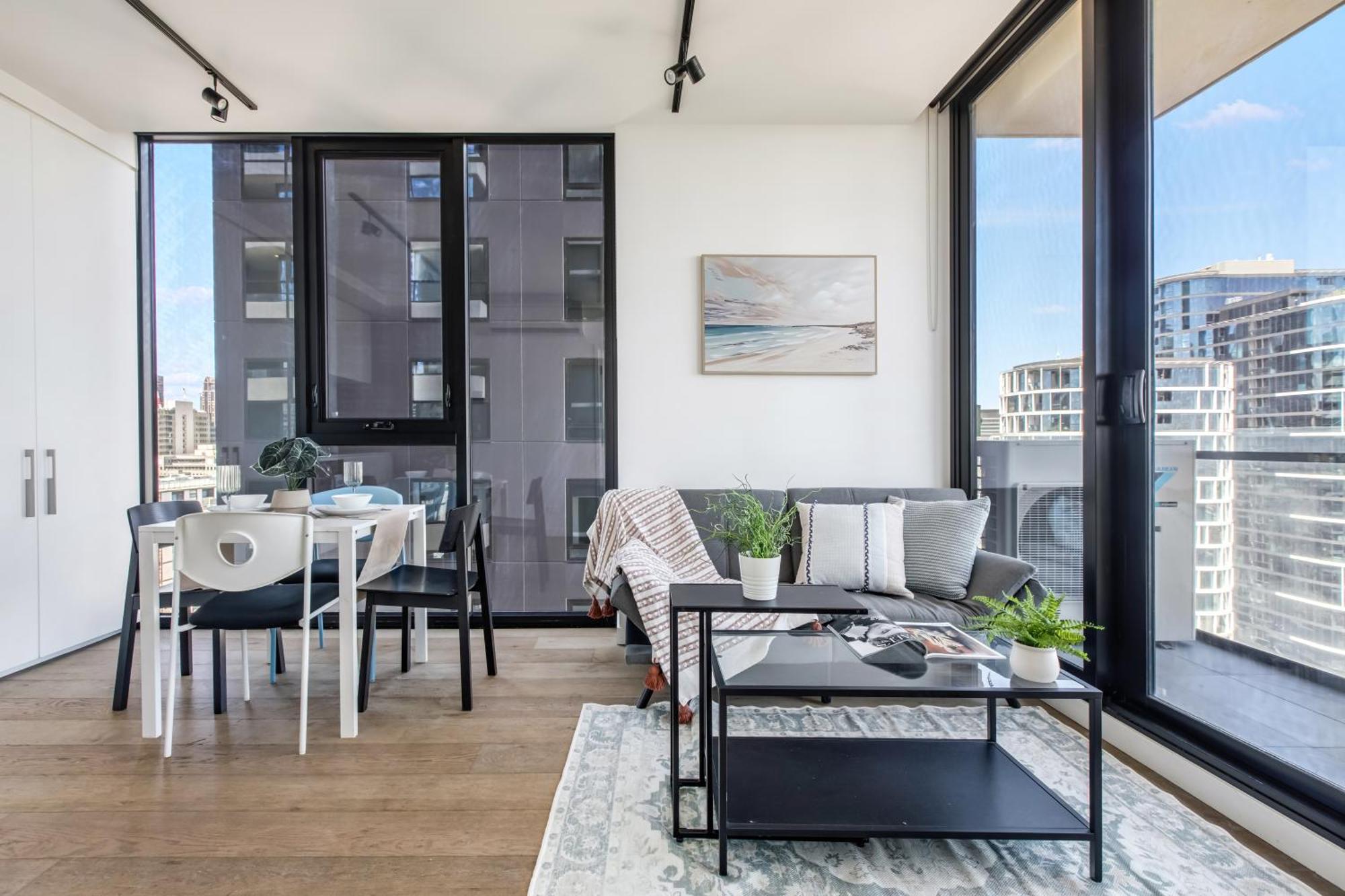Modern Nomads Stylish Minimalist 2br Walk To Garden & Qv Market
