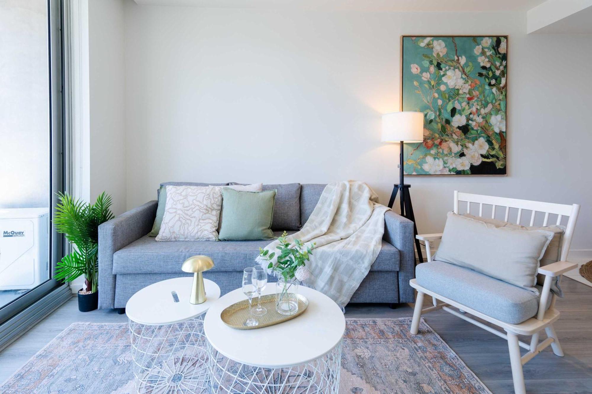 Modern 2b With Free Parking In Cbd