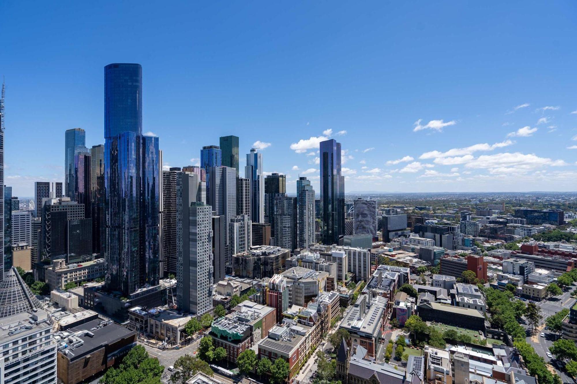Modern 2b With Free Parking In Cbd Apartment Melbourne