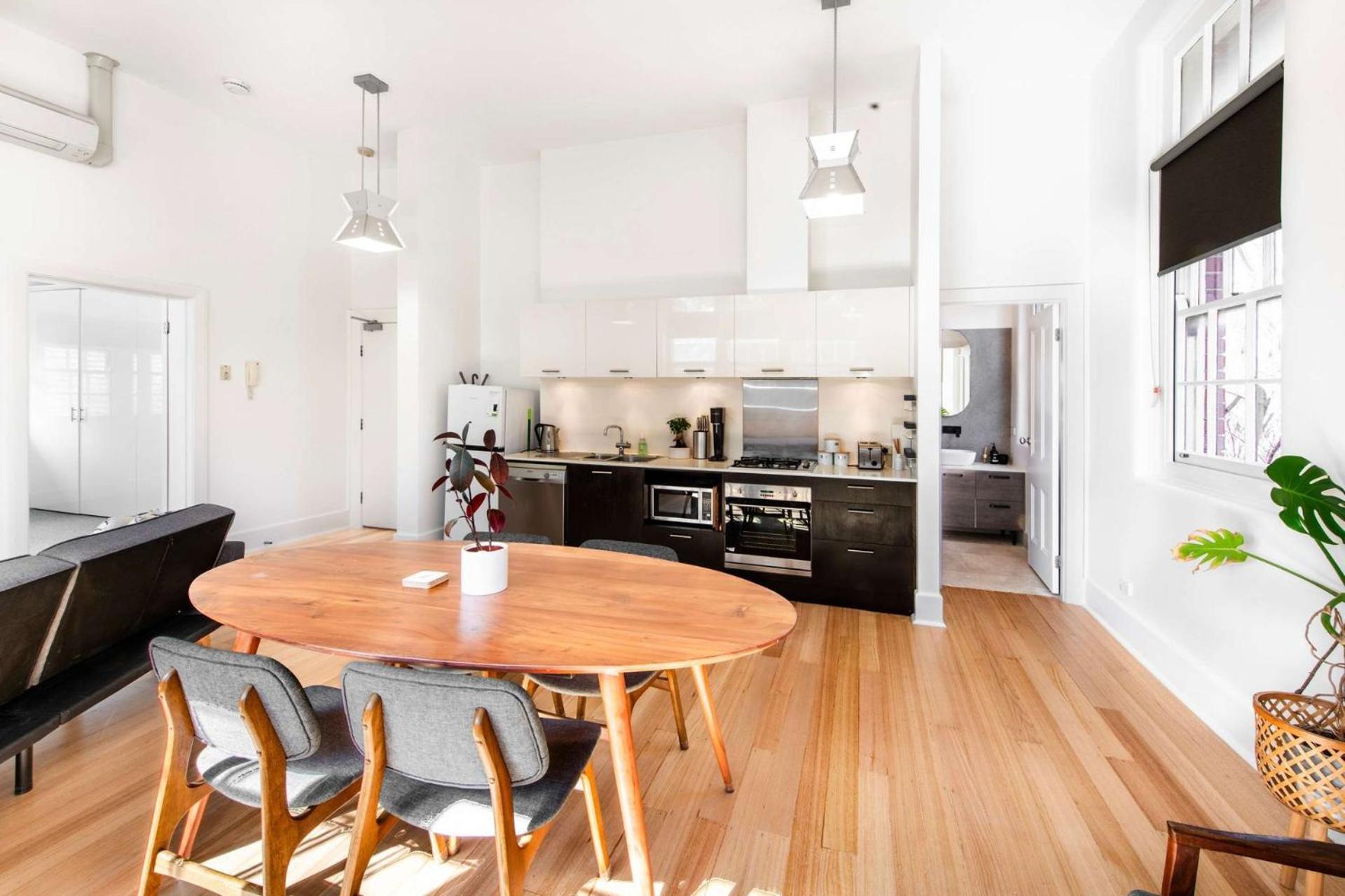 Chic 1br In Peaceful Parkville Melbourne