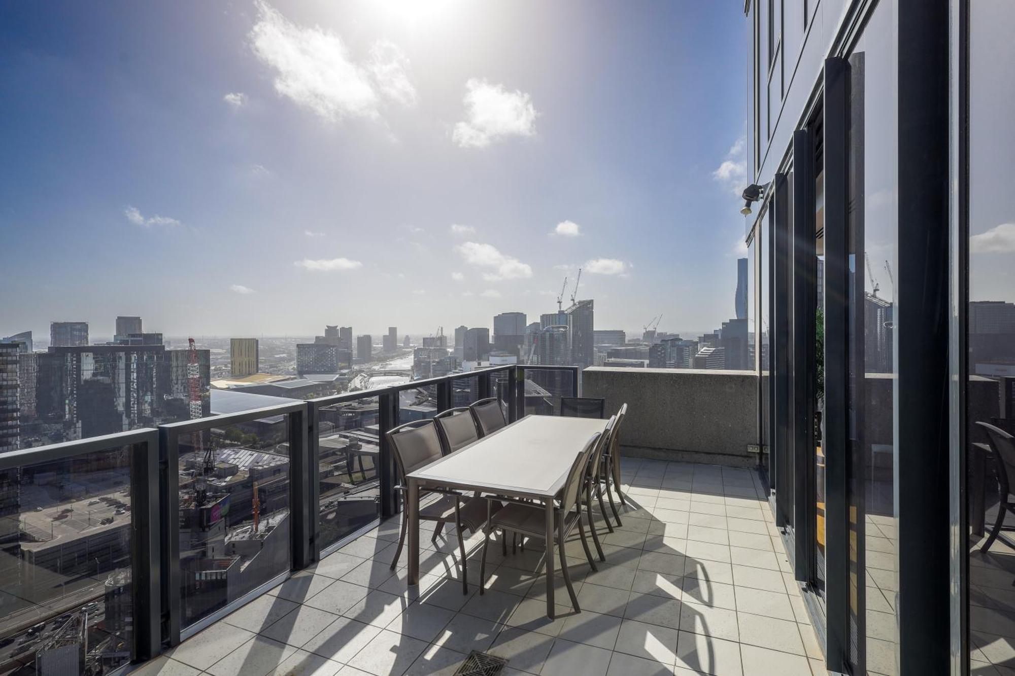 Penthouse With Superfast Wifi Apartment *