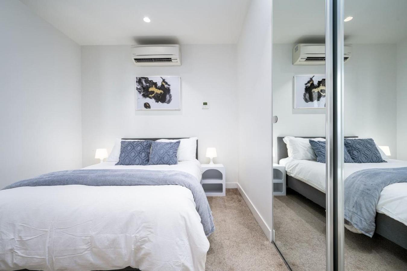 Modern 2br Pool, And Gym In Cbd * Melbourne