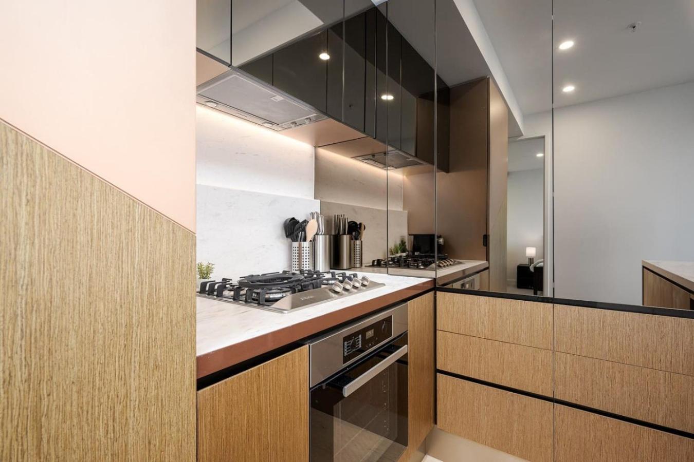 Apartment Luxe 67th Floor 2br With Ocean View, Pool, And Gym *