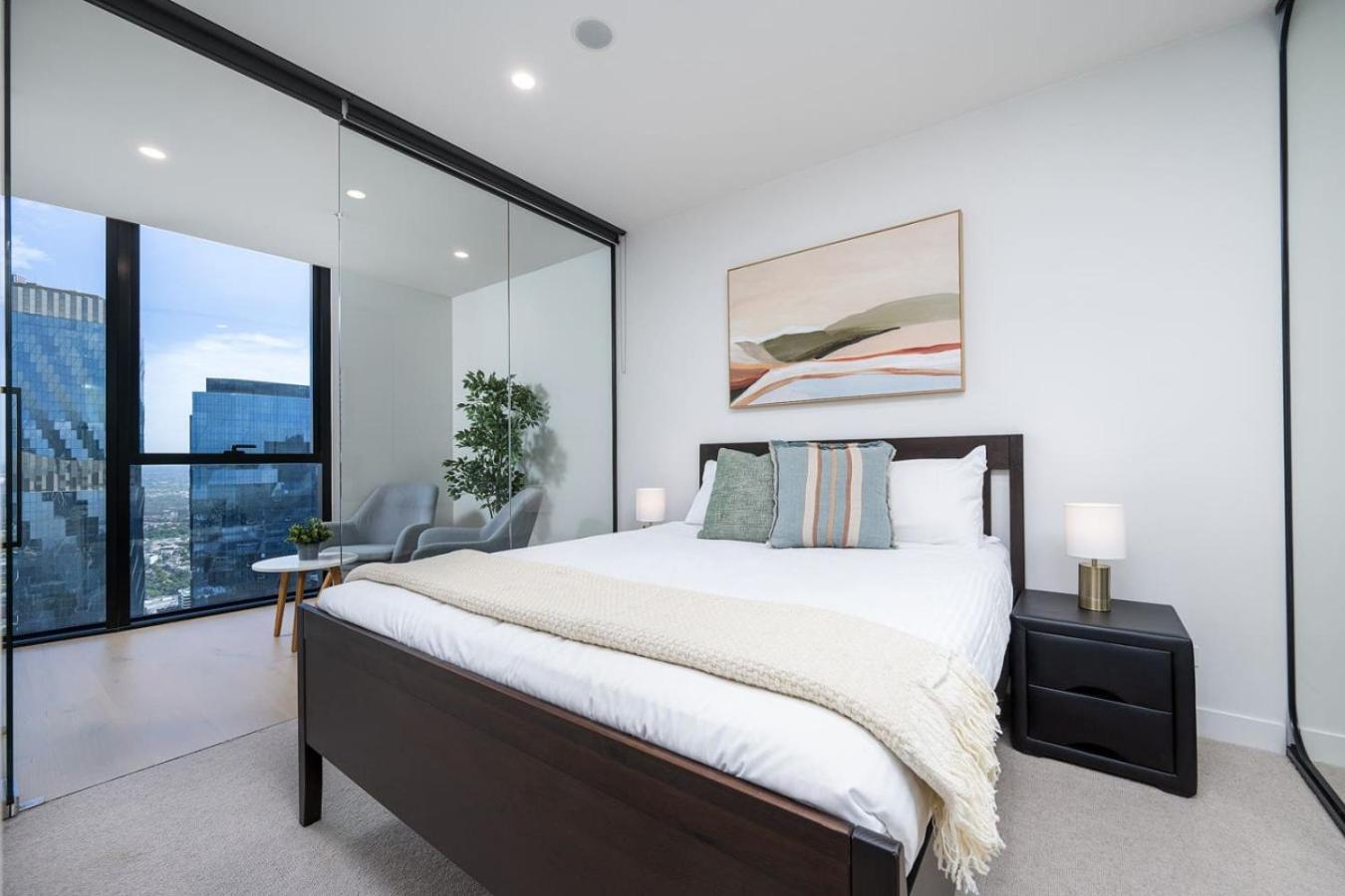 Apartment Luxe 67th Floor 2br With Ocean View, Pool, And Gym