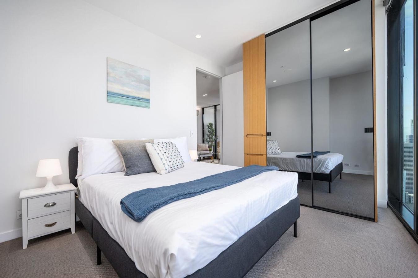 3br With 180 Degrees Ocean And Views, Pool, And Gym * Melbourne