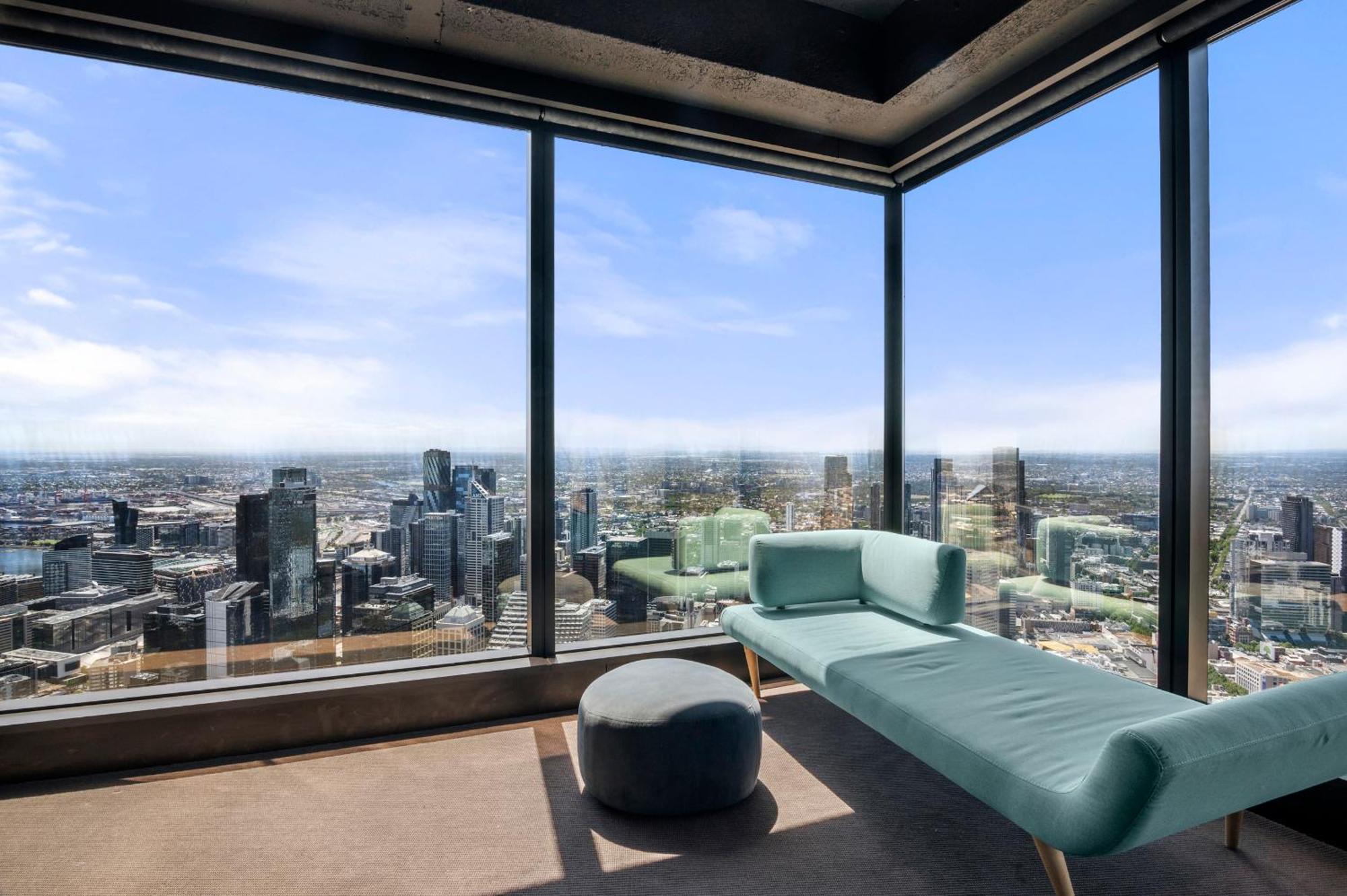 Luxurious Entire Floor Penthouse At Eureka Tower Melbourne