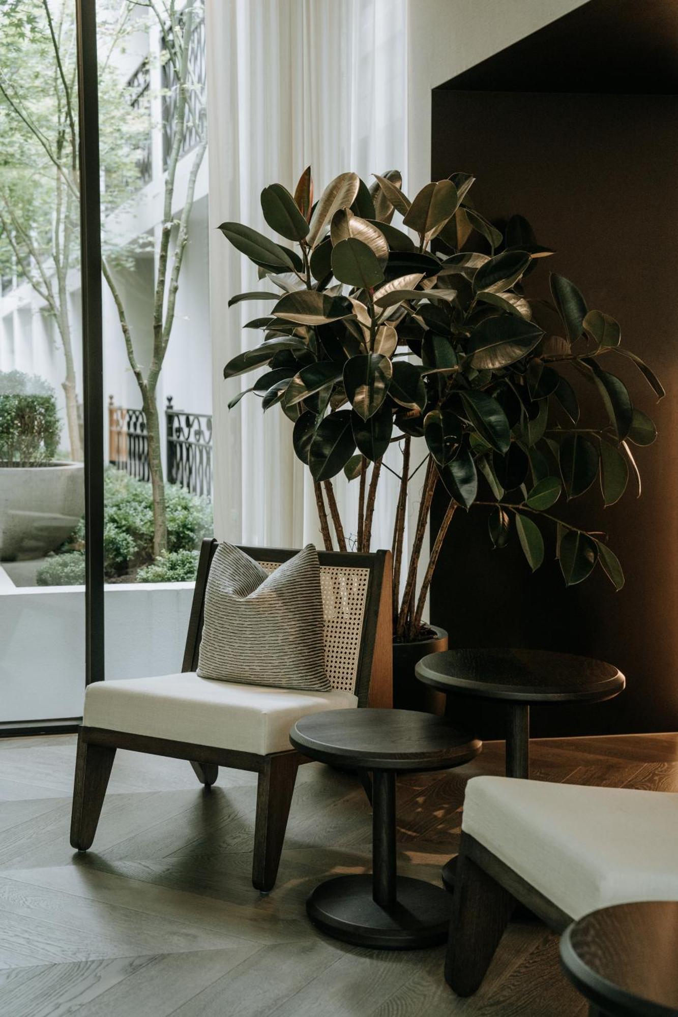The Lyall Hotel Melbourne