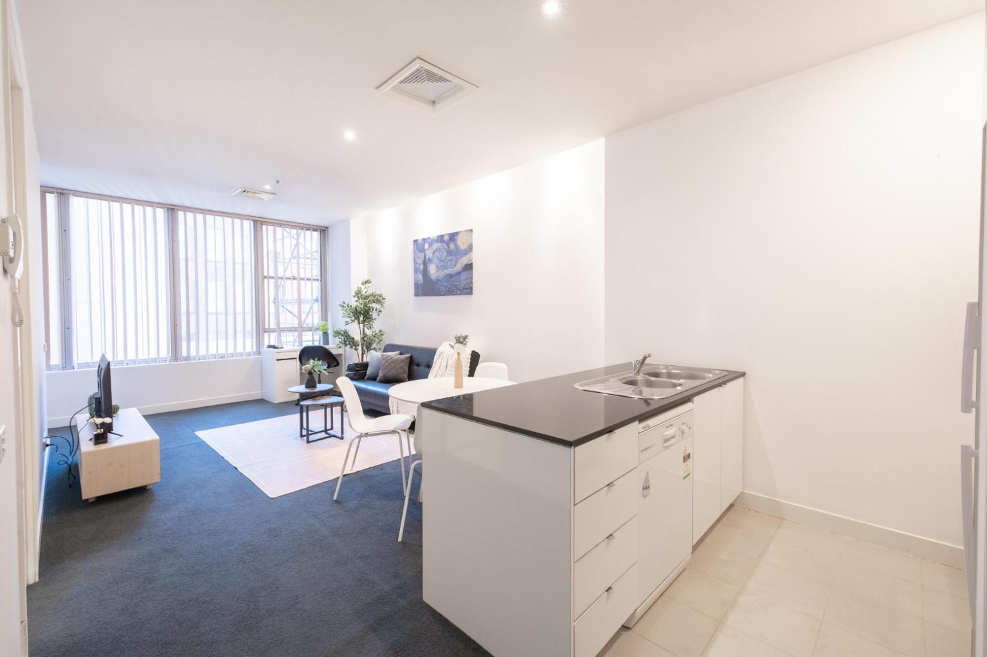 Apartment Prime Located 2br1ba In Mel With Study
