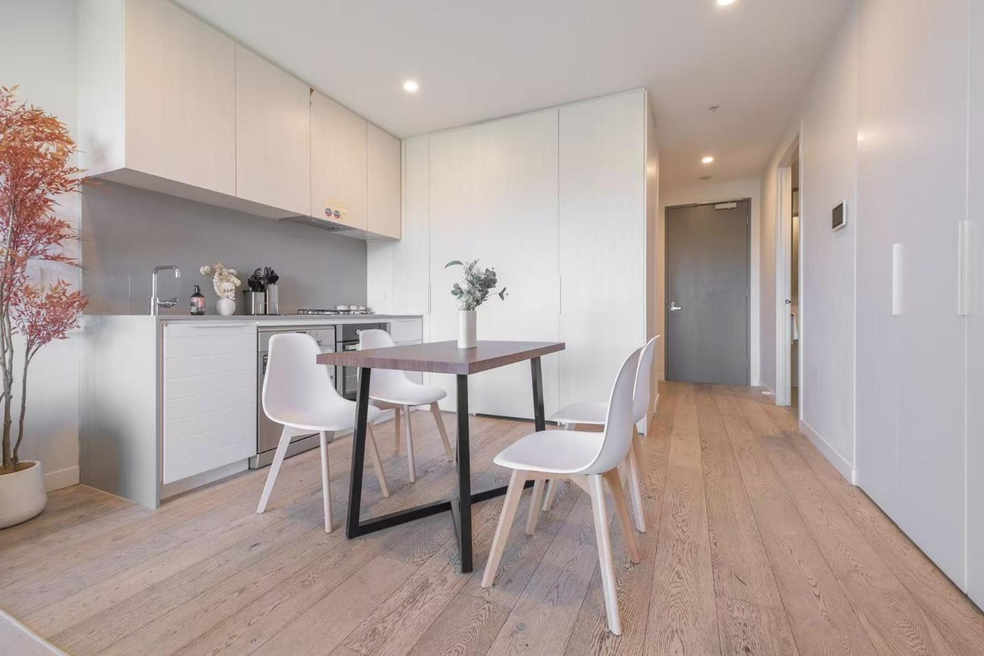 Tranquil 2br2ba In Parkvillepoolgymparking Melbourne