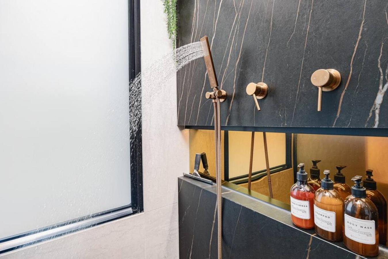 The Copper Bourke, 1 Br *