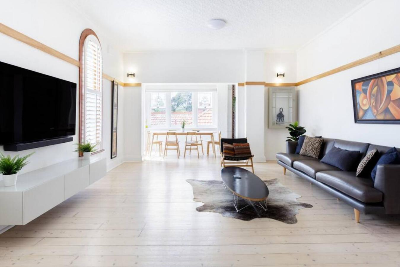 Apartment Walk To The From A Stunning Elwood *