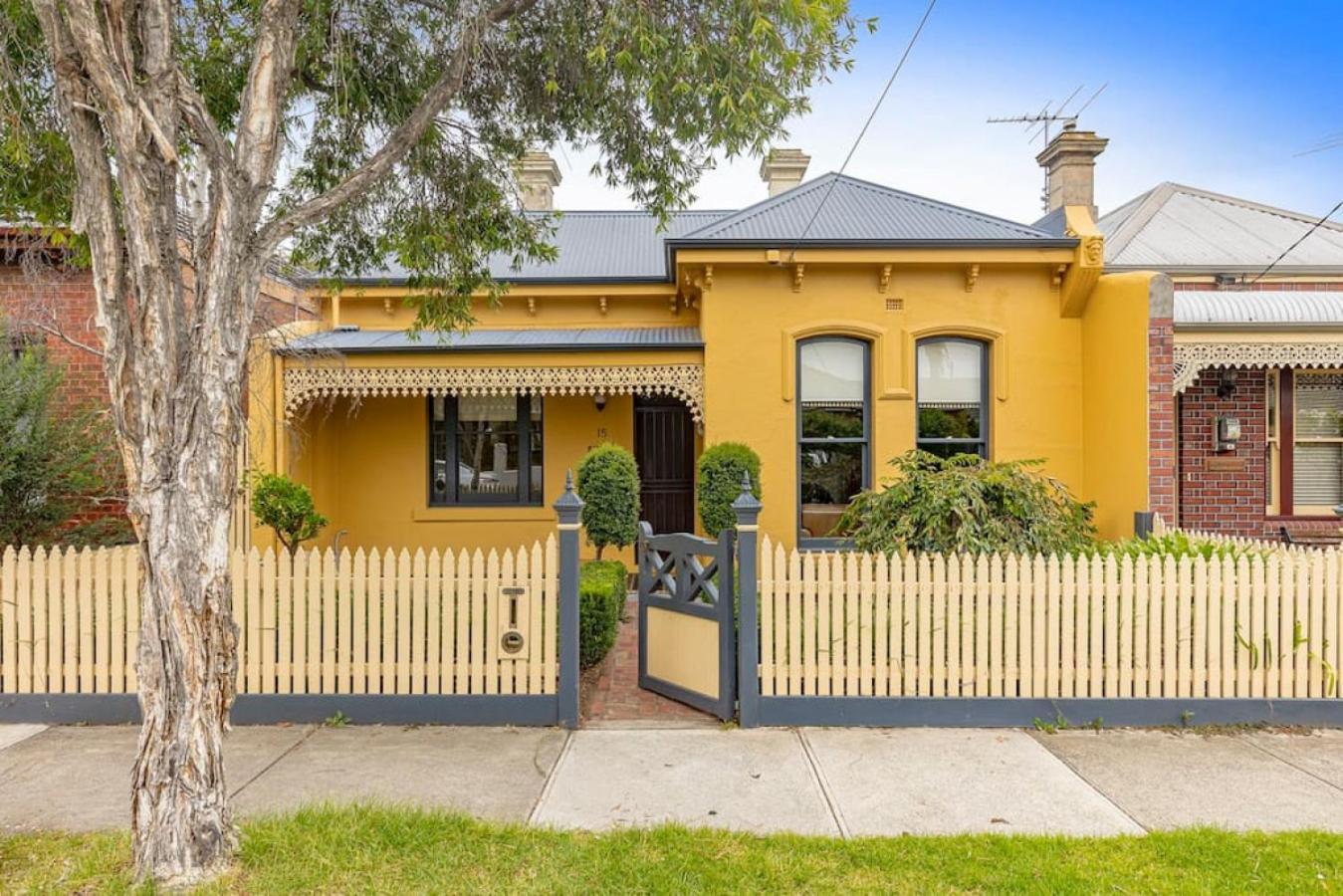 Beautiful Winchester Terrace Moonee Ponds Holiday home Melbourne