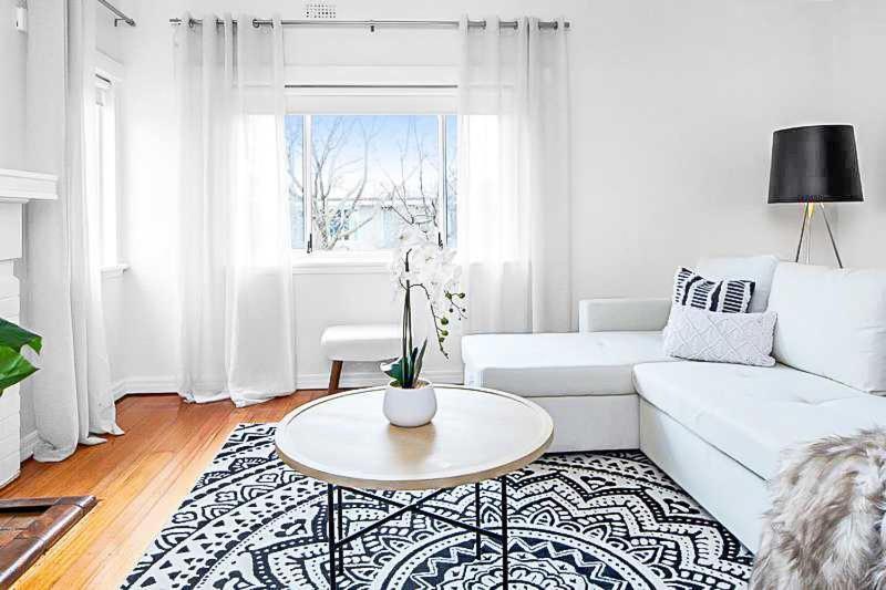 1 Bedroom Art Deco With Study Melbourne