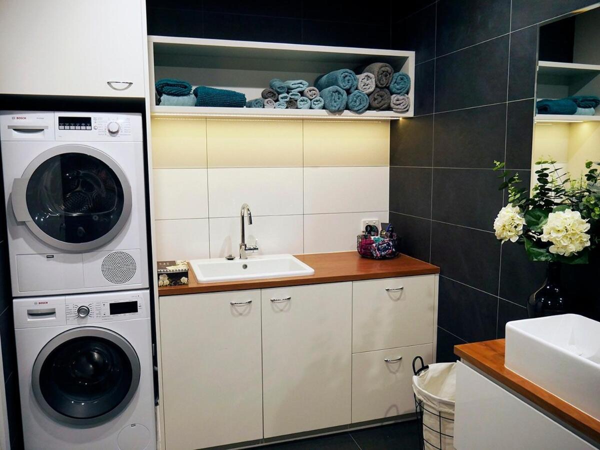 Amazing Location Walk To Mcg Swan St Bridge Rd Cbd Holiday home