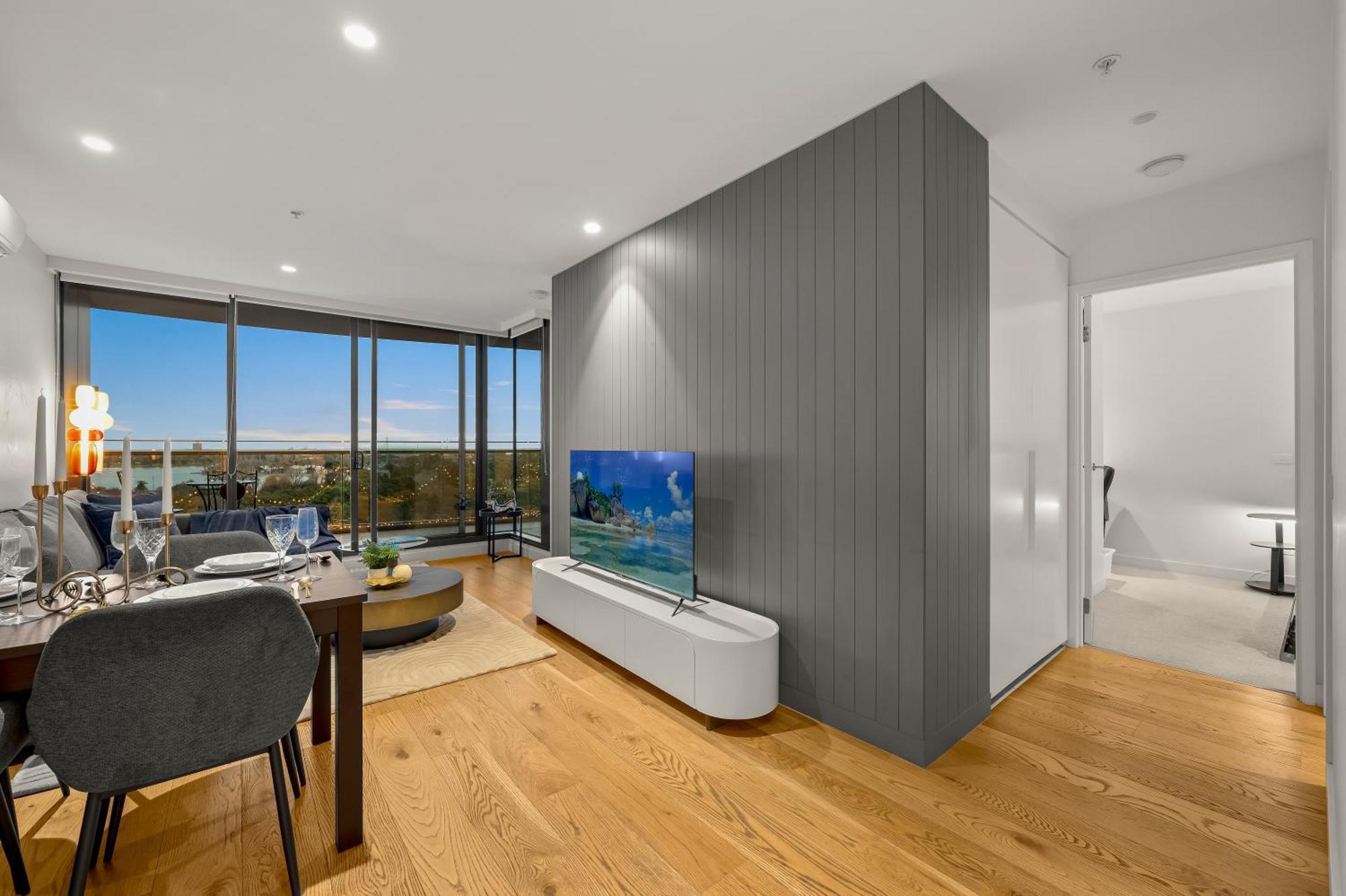 Relaxing Retreat At Park With Free Parking Melbourne