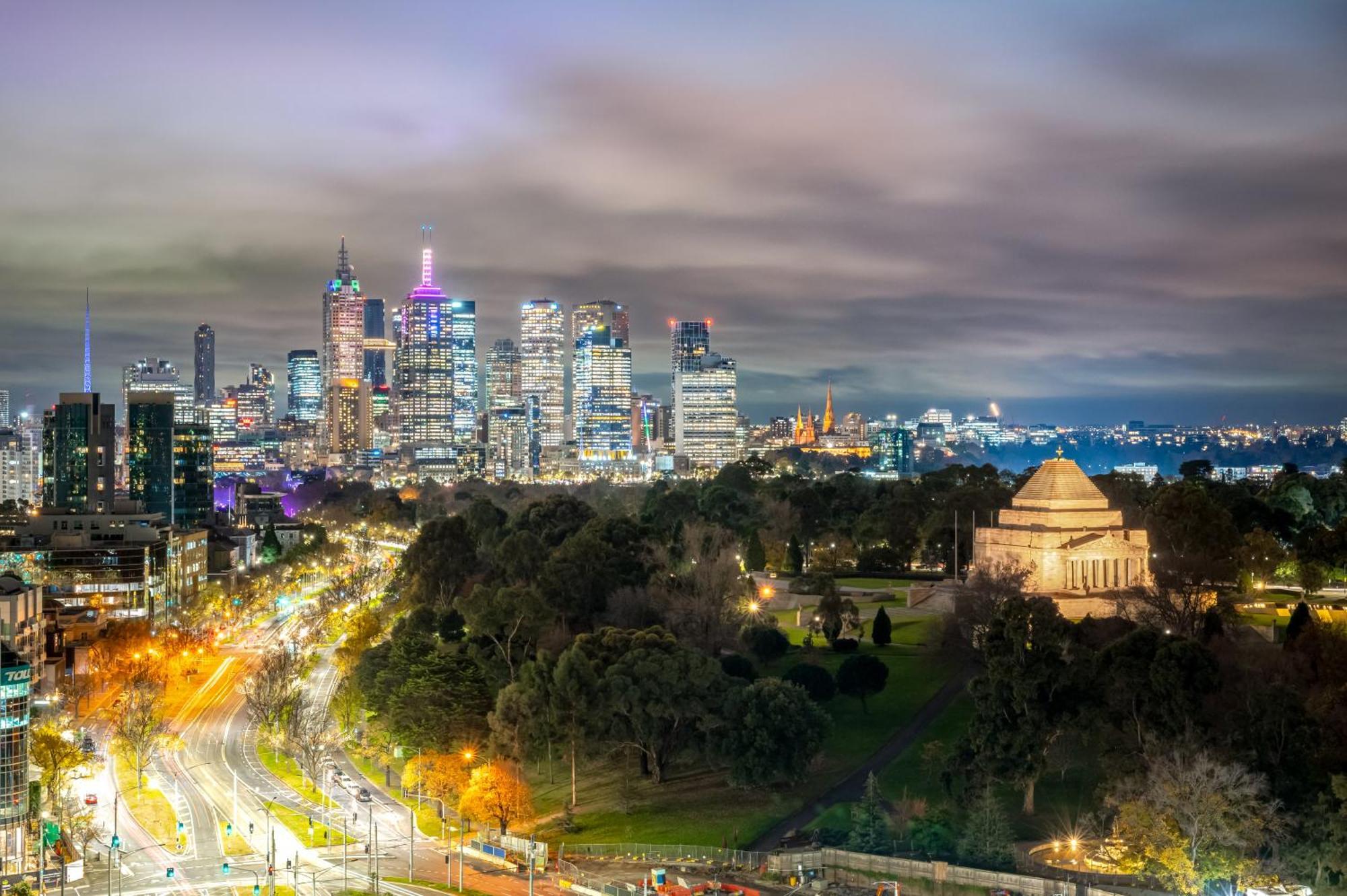 Relaxing Retreat At Park With Free Parking Melbourne