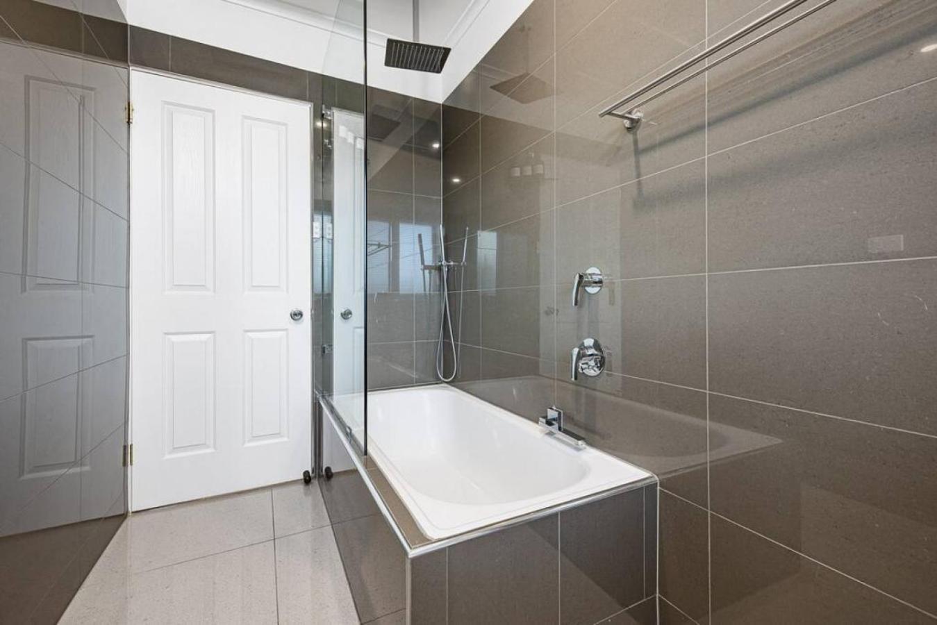 To Everything Spacious 1 Bedroom
