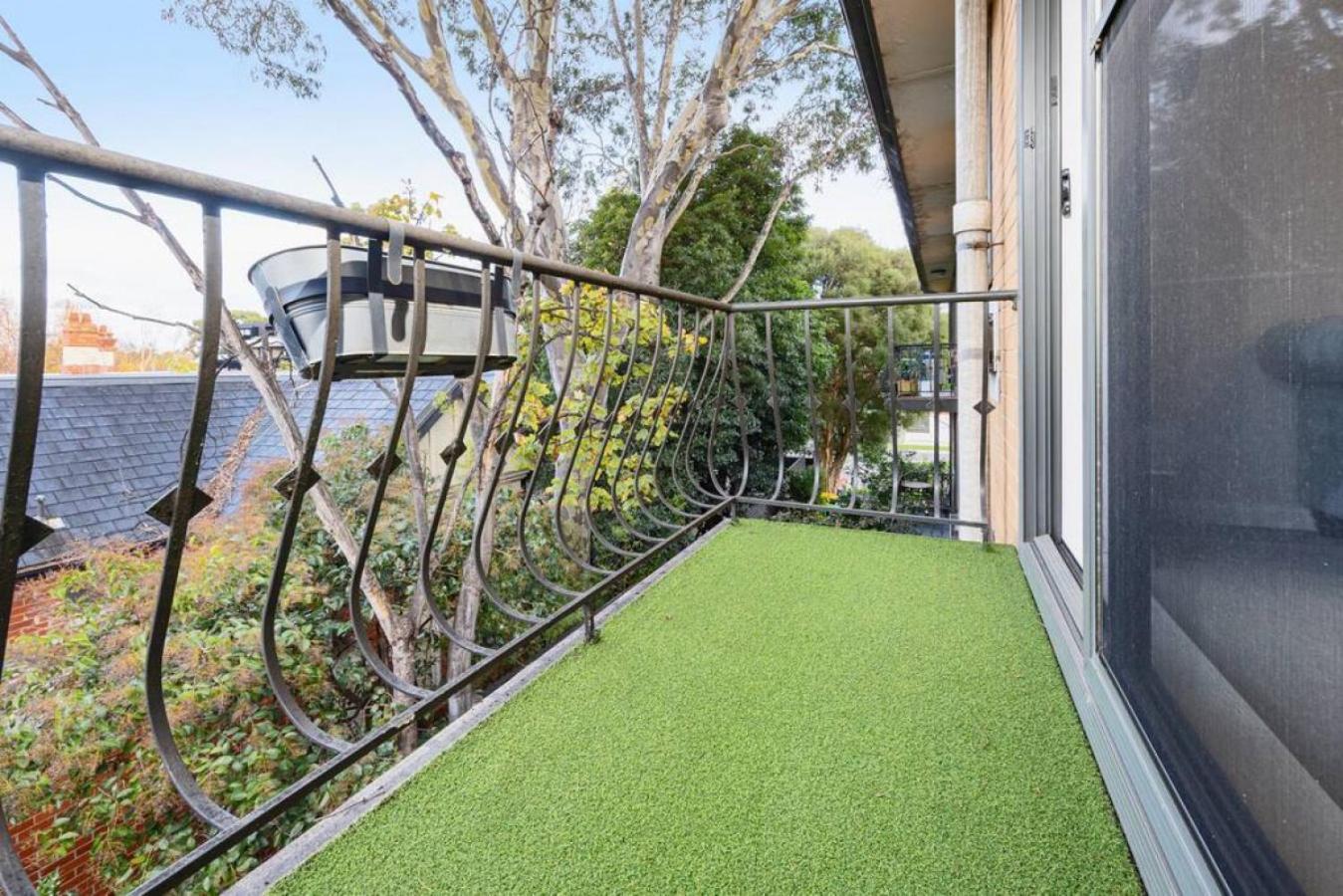 To Everything Spacious 1 Bedroom Apartment *
