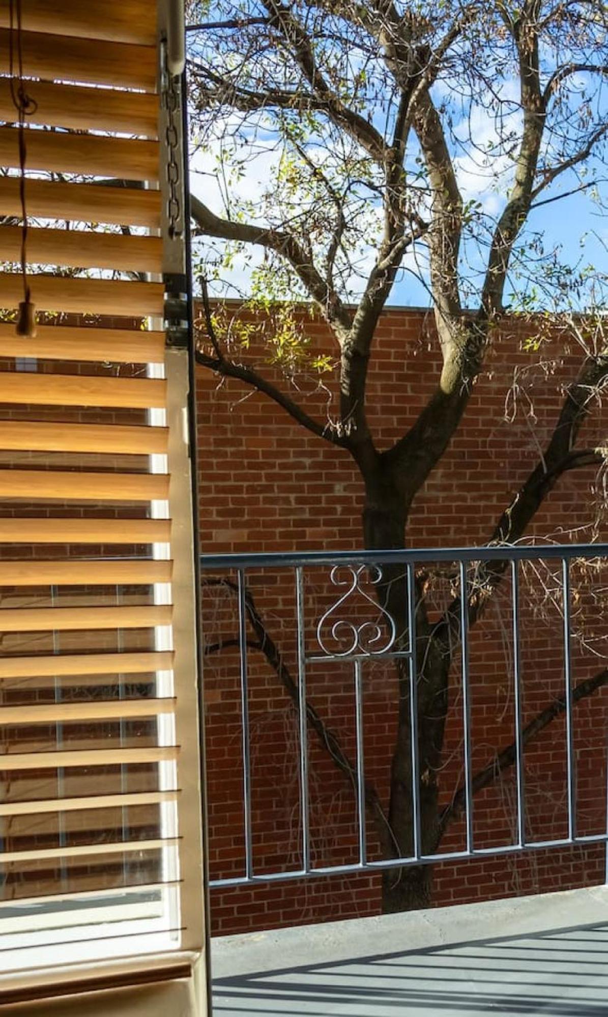 Modern Richmond 1br Spot Apartment