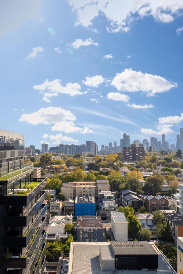 Apartment Claremont Style And Comfort South Yarra *