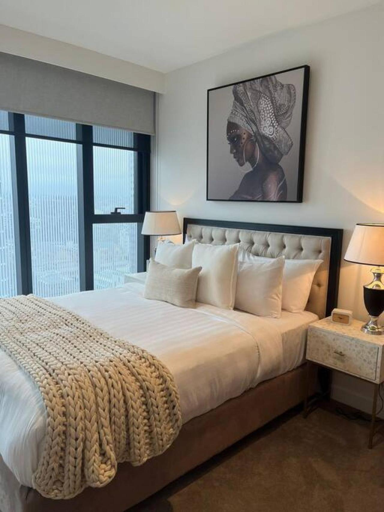 Apartment Claremont Style And Comfort South Yarra