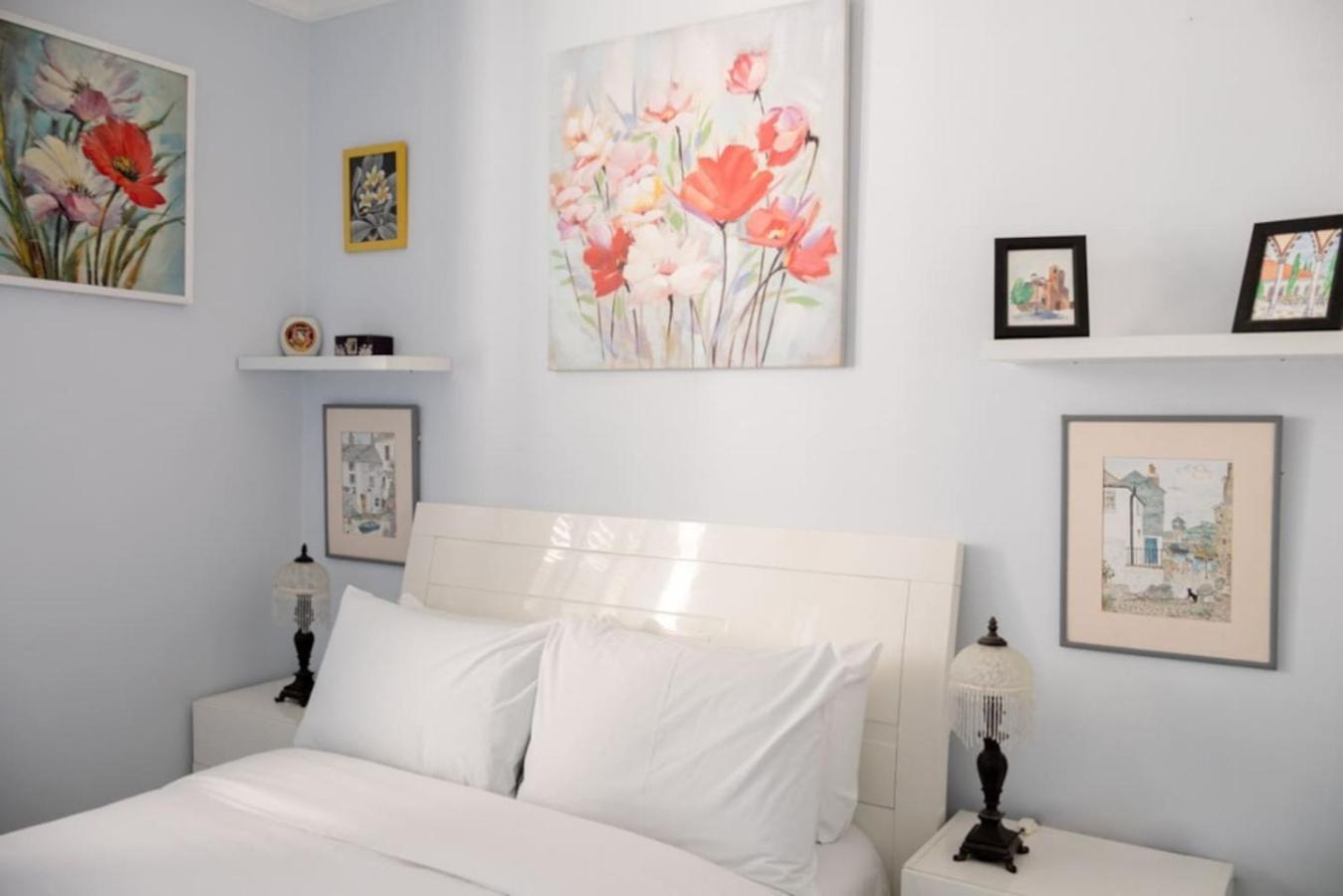 3-bedroom In Vibrant St Kilda Rd * Melbourne