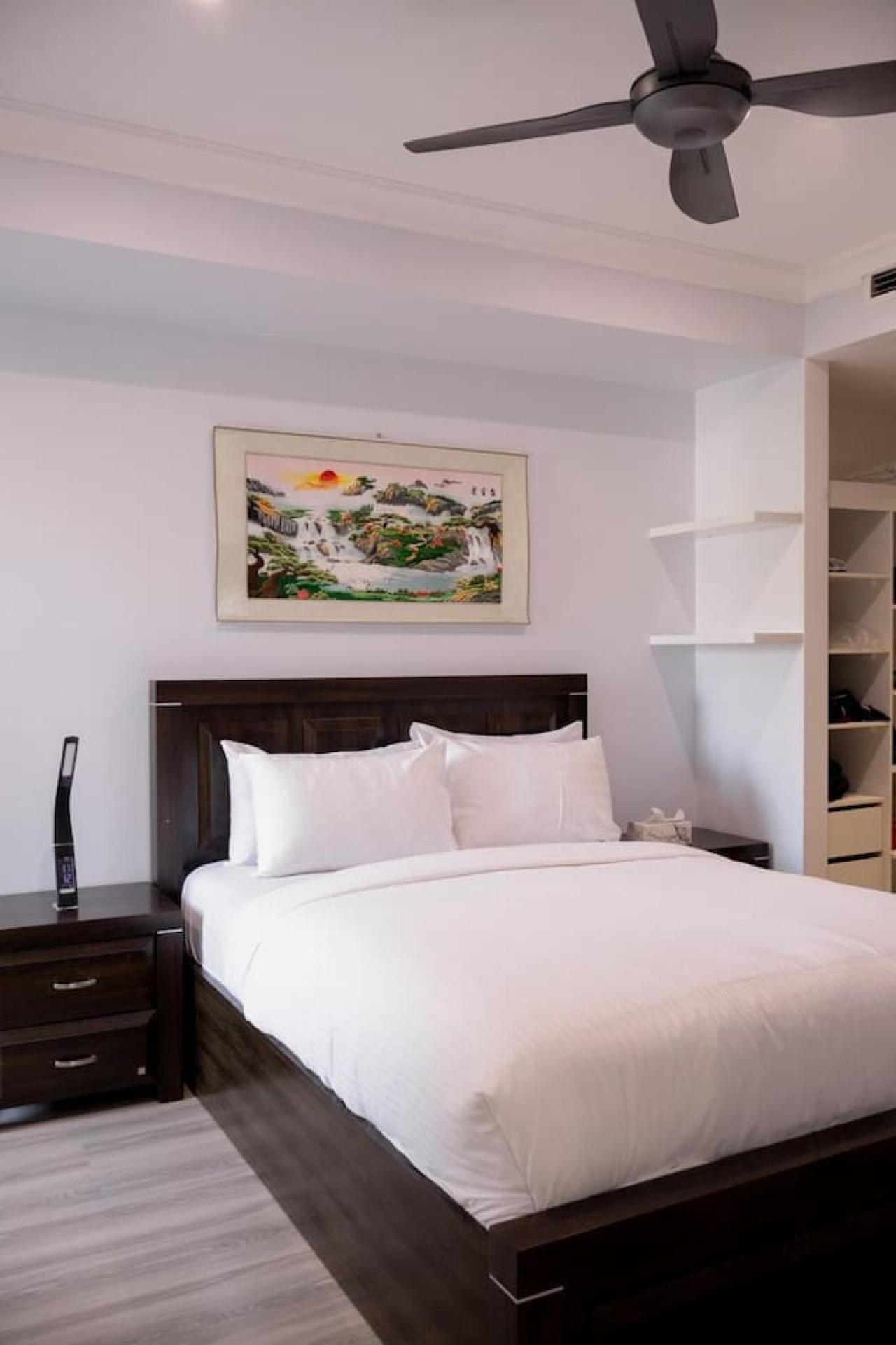 3-bedroom In Vibrant St Kilda Rd Apartment Melbourne