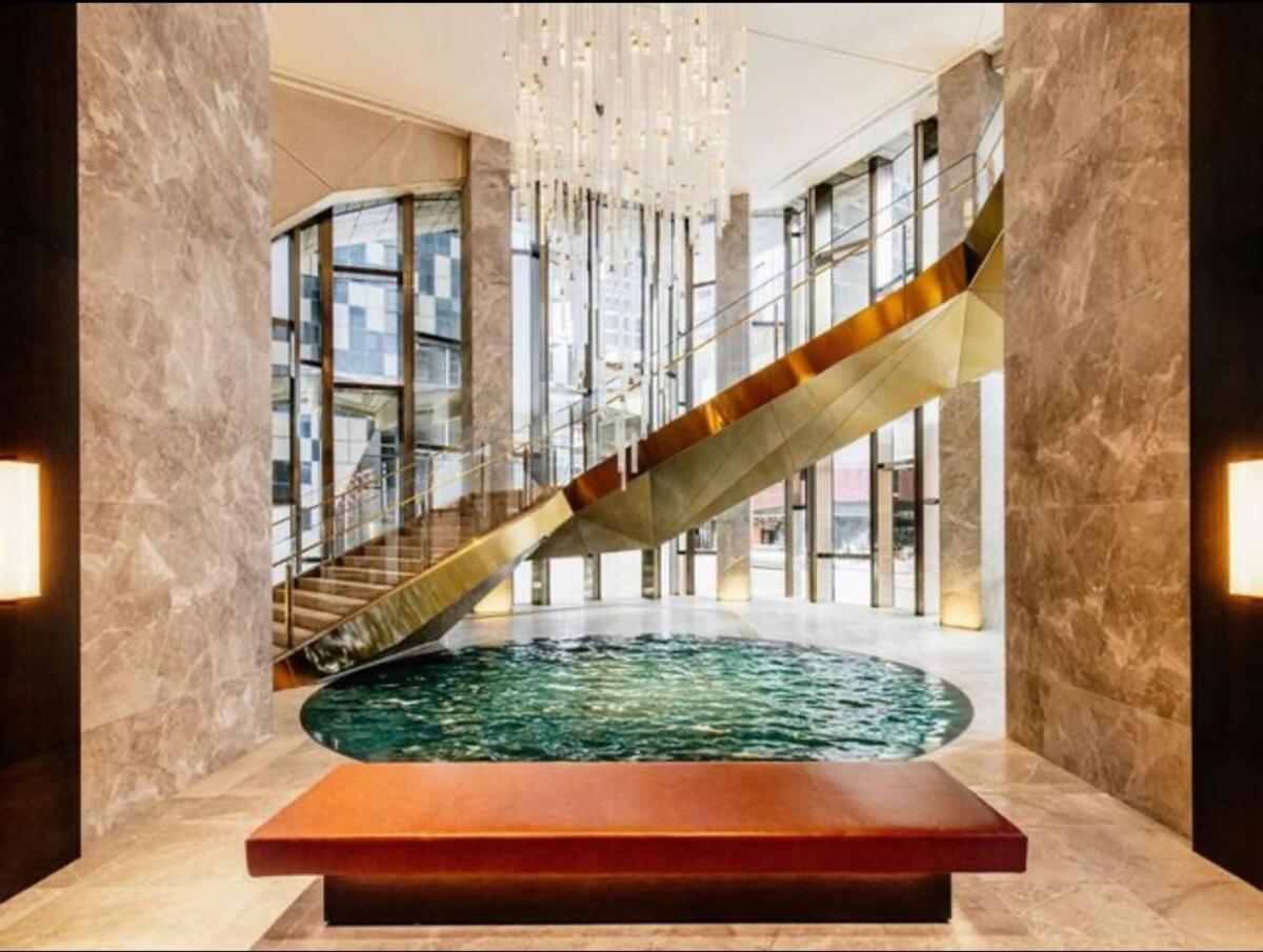 Royal Executive Living Bay N City Luxe Executive Residency Apartment *