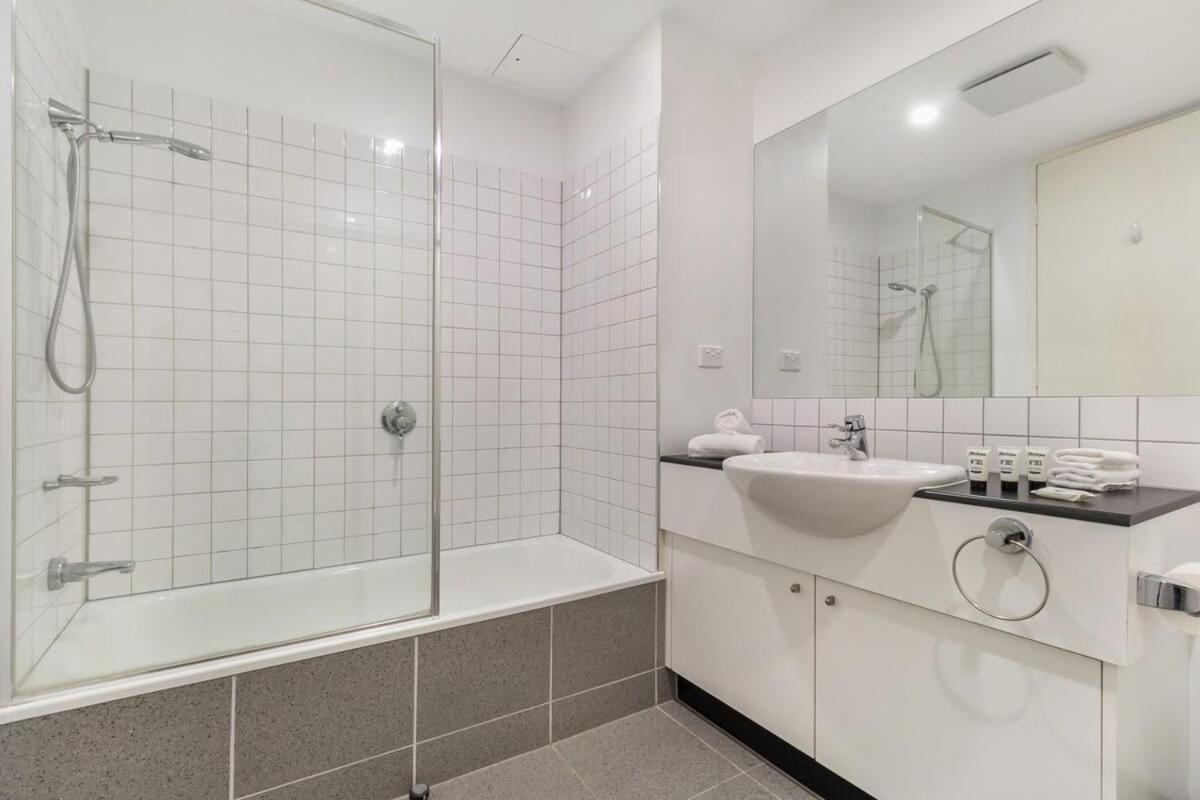 Apartment Smart In Elegant Suburb Close To Melbourne