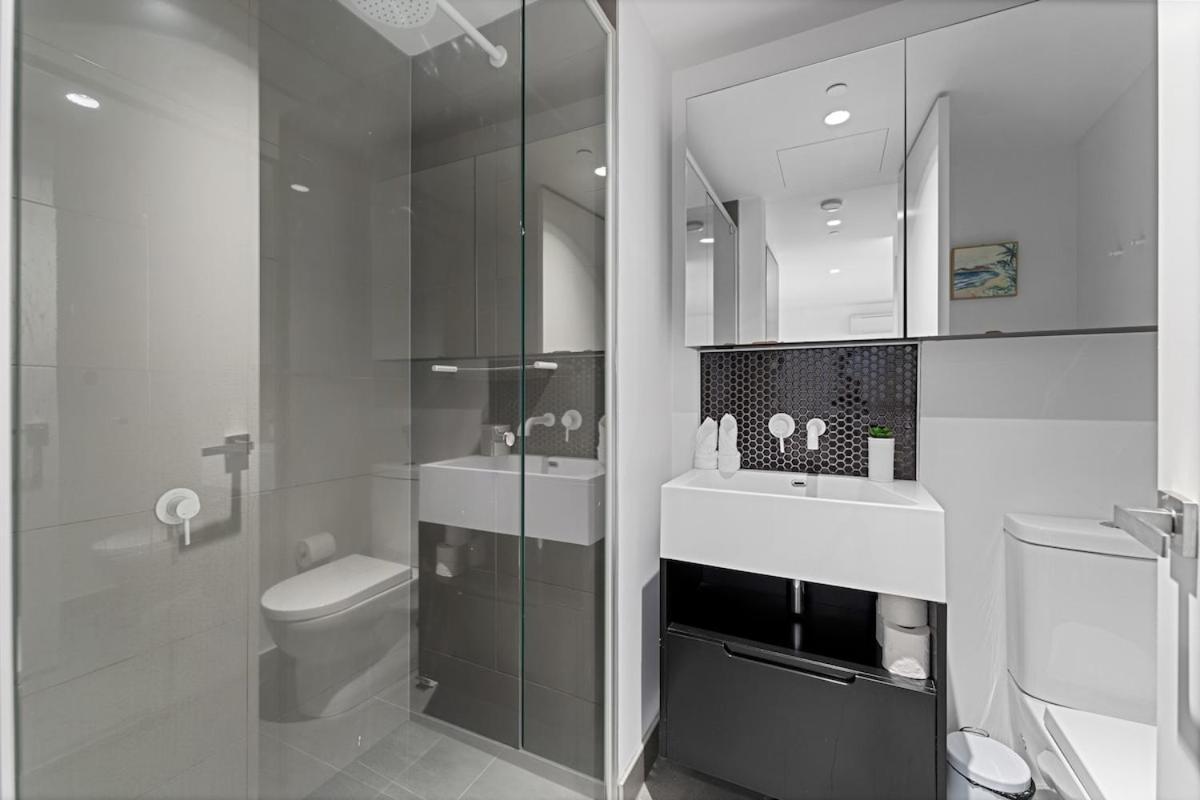 Designer Dream City Living *