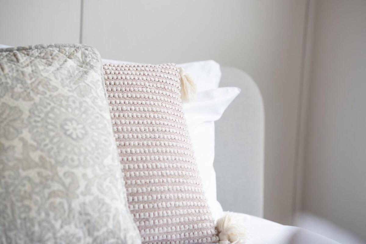 Apartment Flinders Lane Hideaway - Light-filled Cbd Retreat