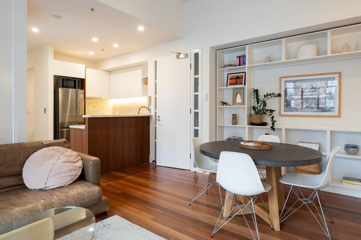 Flinders Lane Hideaway - Light-filled Cbd Retreat Apartment *