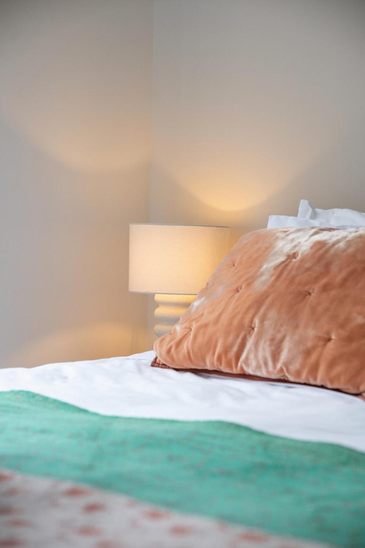 Flinders Lane Hideaway - Light-filled Cbd Retreat