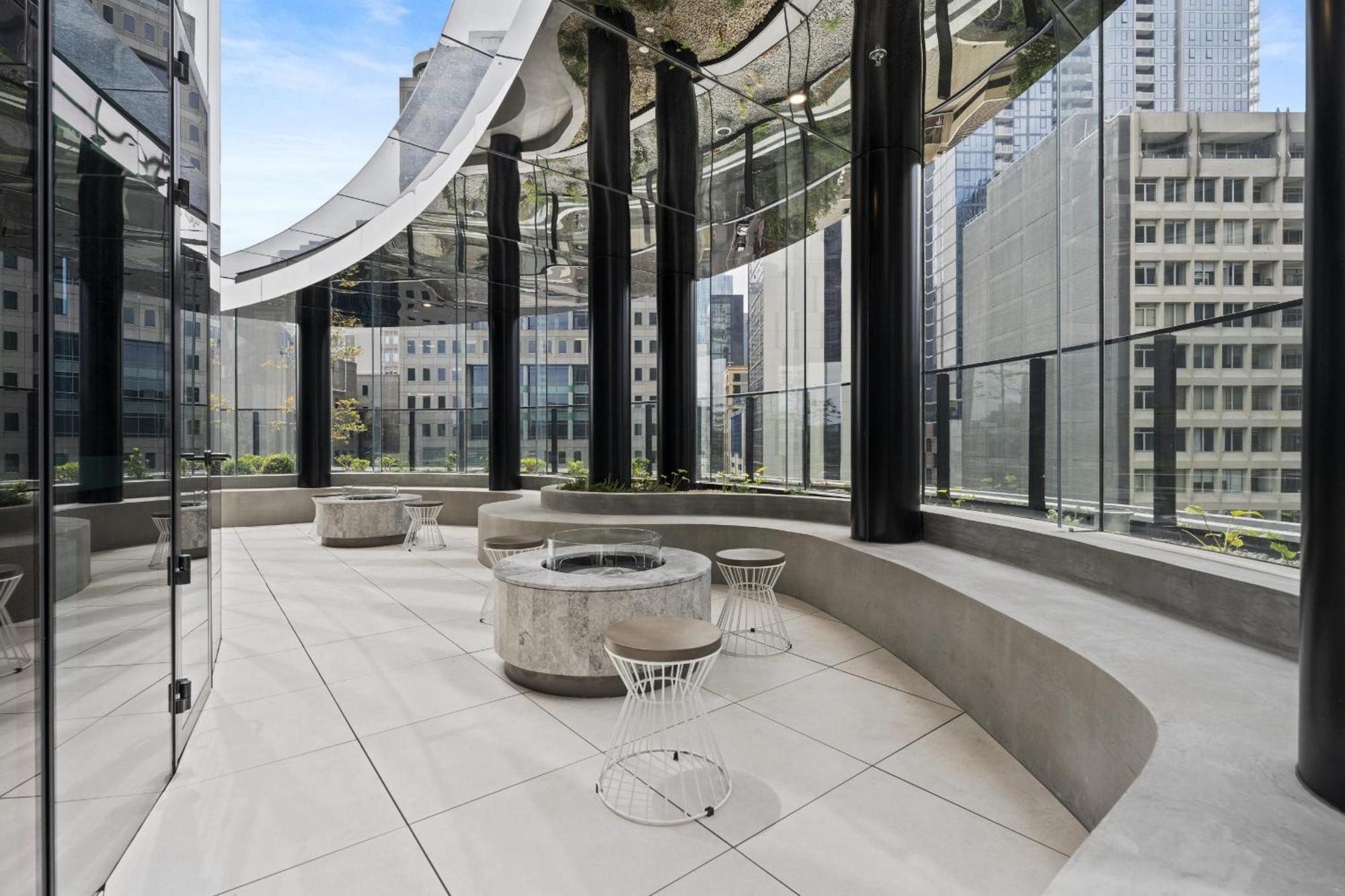 49th Floor Escape With Stunning Views Apartment Melbourne