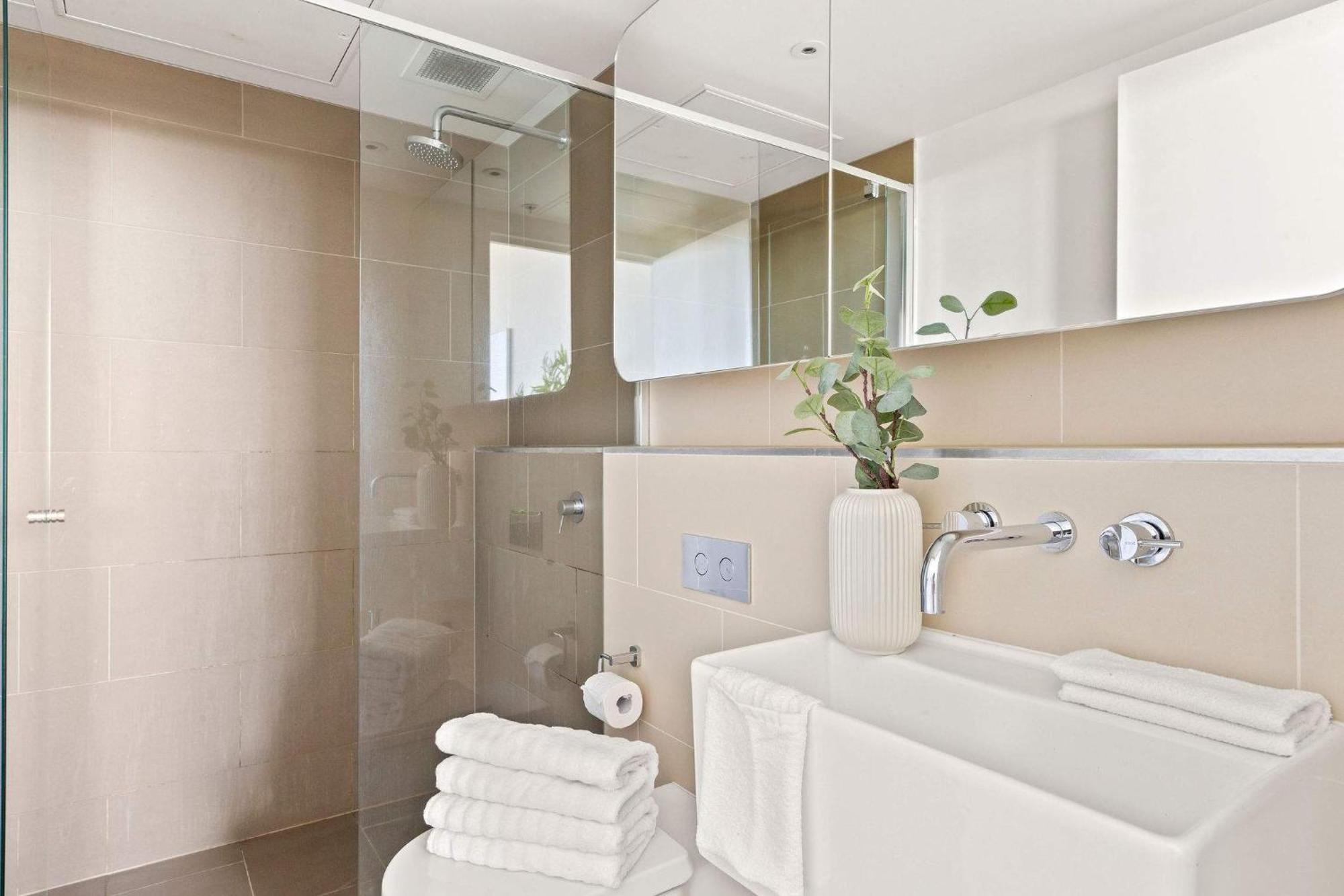 Chic 2br Near To Views *