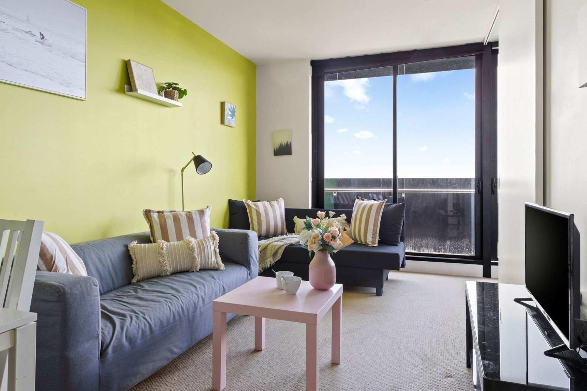 Chic 2br Near To Views *