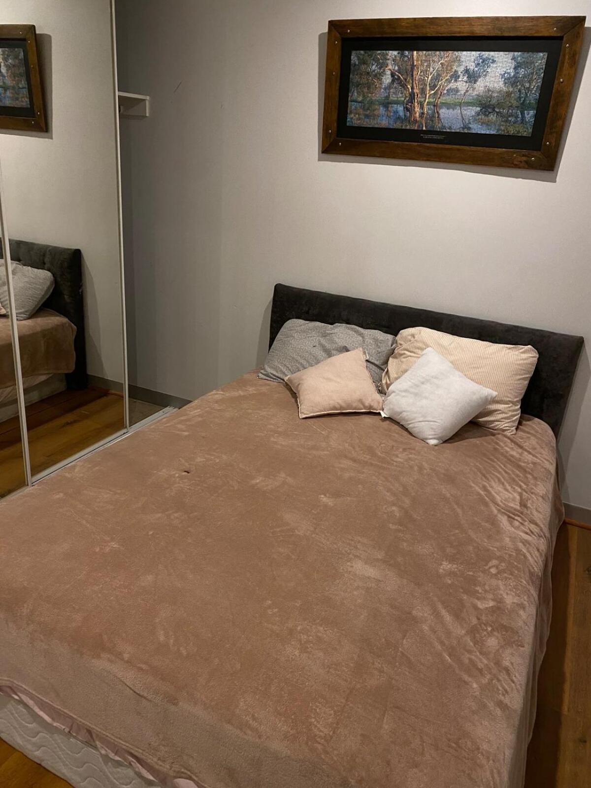 Spectacular Crown Experience Apartment Melbourne