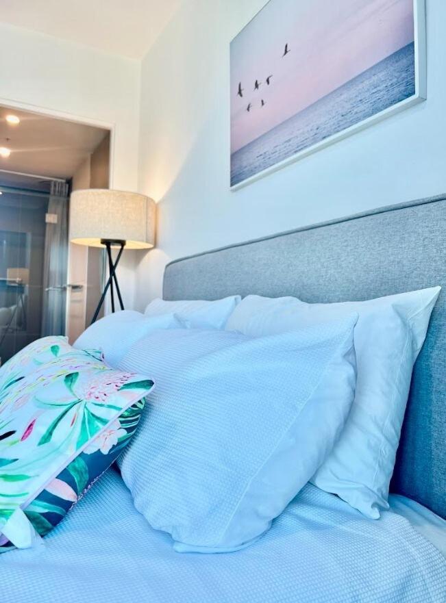 Apartment Cbd 3 Bedroom Luxury Pool Sauna Park