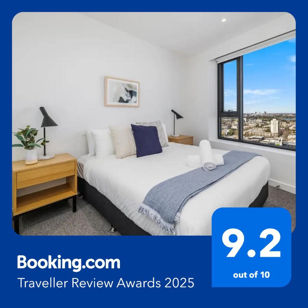 Stylish 2 Bed Stature Southbank Apartment Melbourne