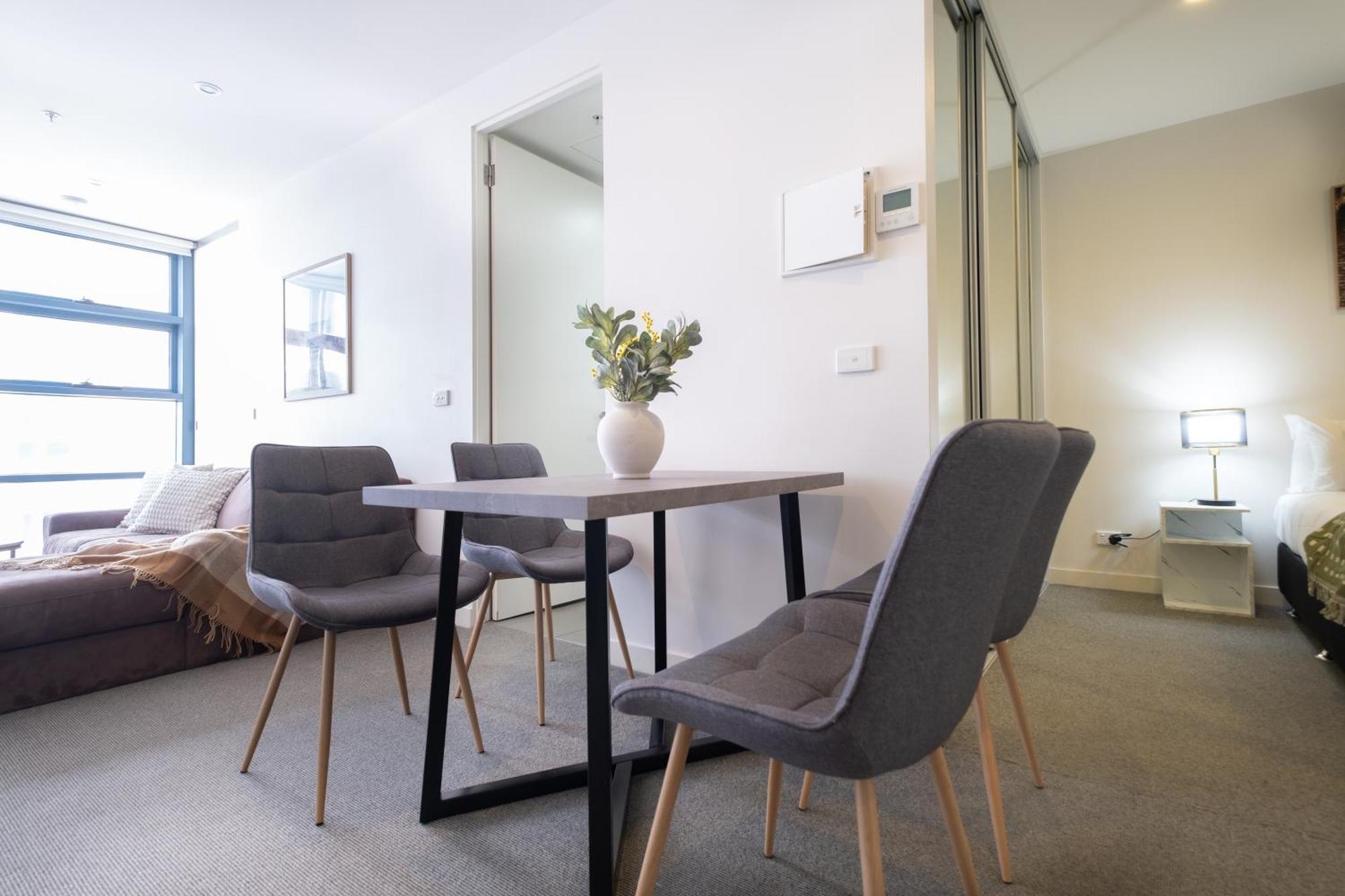 Apartment Location Cbd 2br Melbourne
