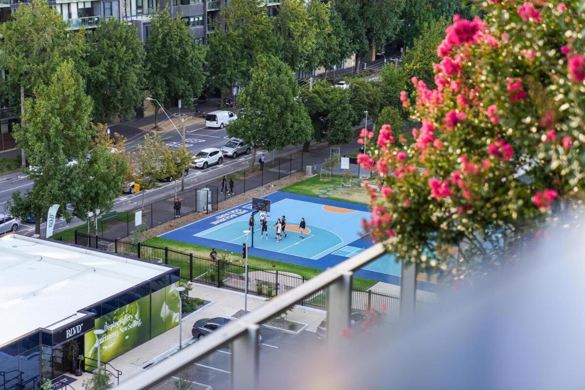 Imagine Marco 1 Bedroom 2 Beds With A Pool Cinema Gym Near Cbd, Crown Casino & Exhibition Centre Apartment