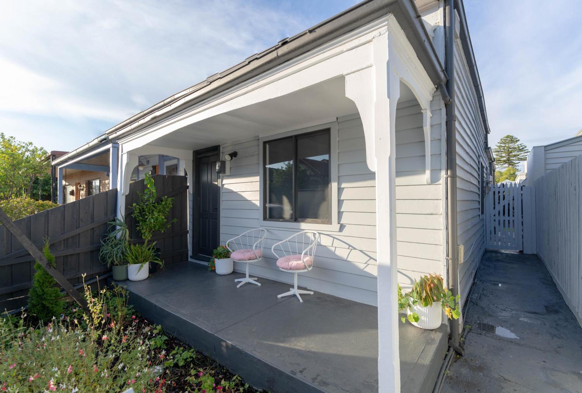 Entire Charming Periodic Victorian House In Prime Brunswick Location Holiday home Melbourne