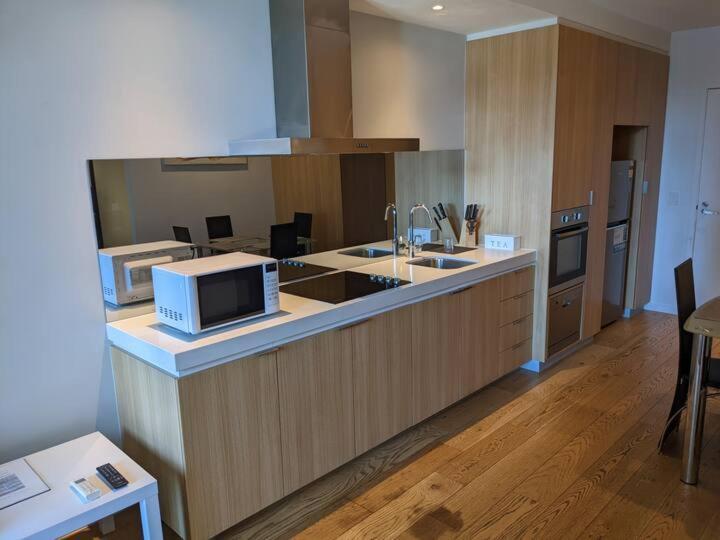 Centre Getaway Pool, Gym & Netflix