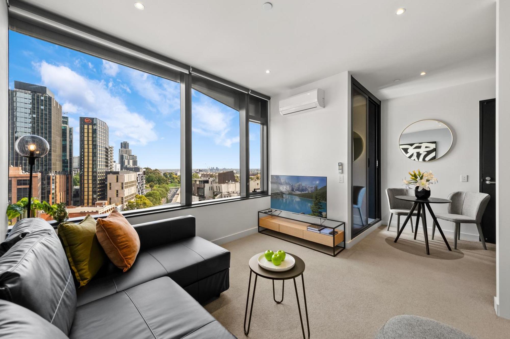 Cbd Park Views Retreat With Free Parking - Up To 4 Pax Melbourne