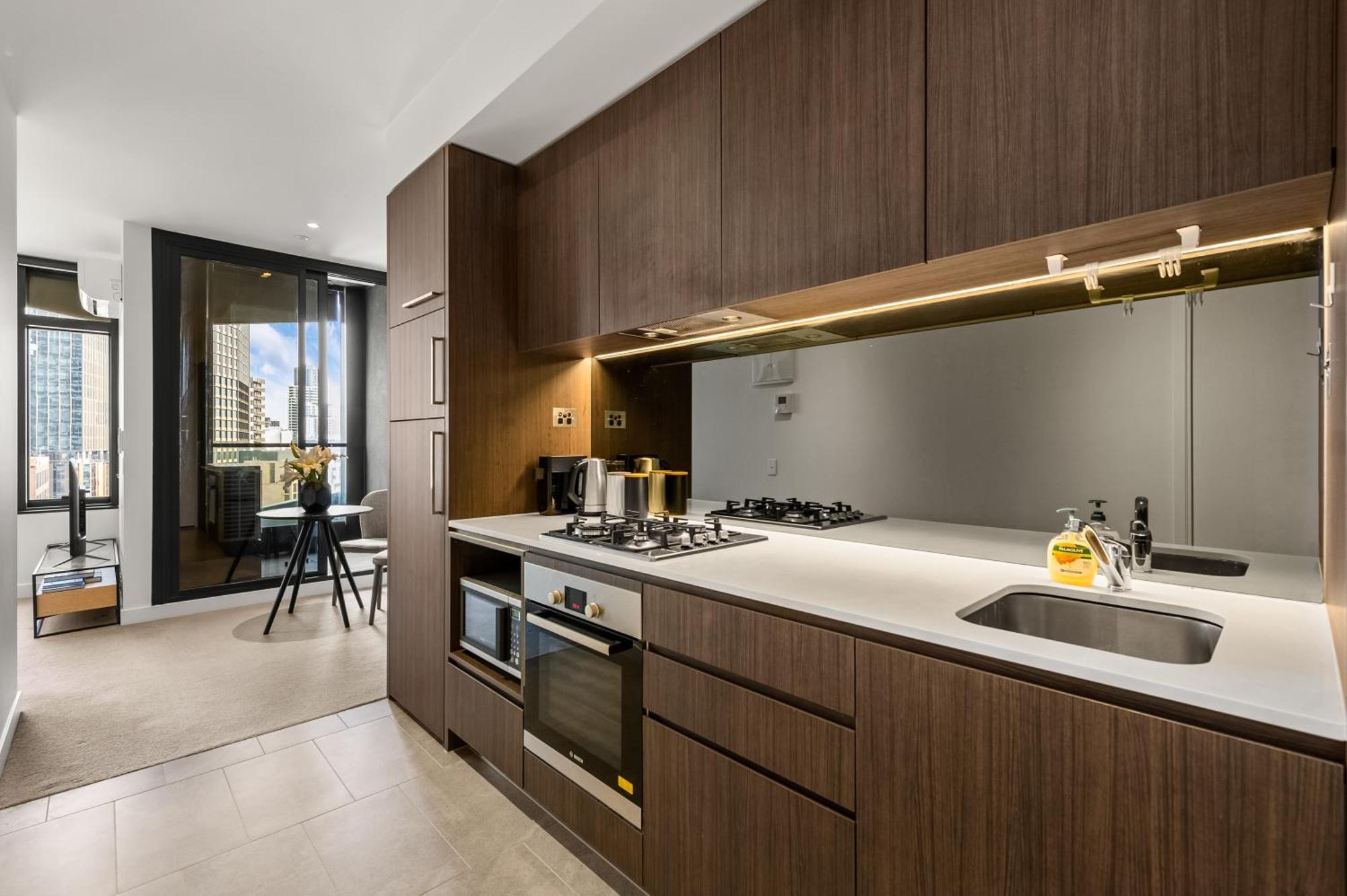 Apartment Cbd Park Views Retreat With Free Parking - Up To 4 Pax