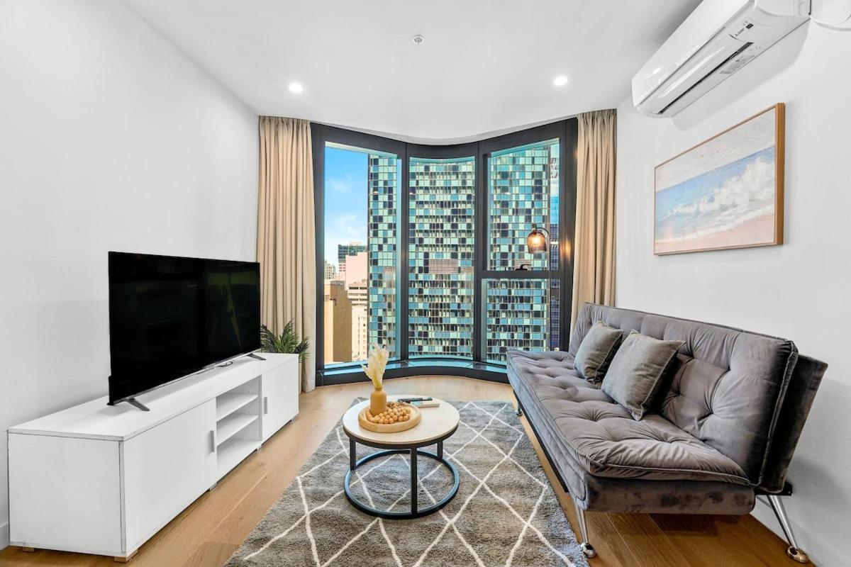 Apartment Luminous 19th Floor 1b1b