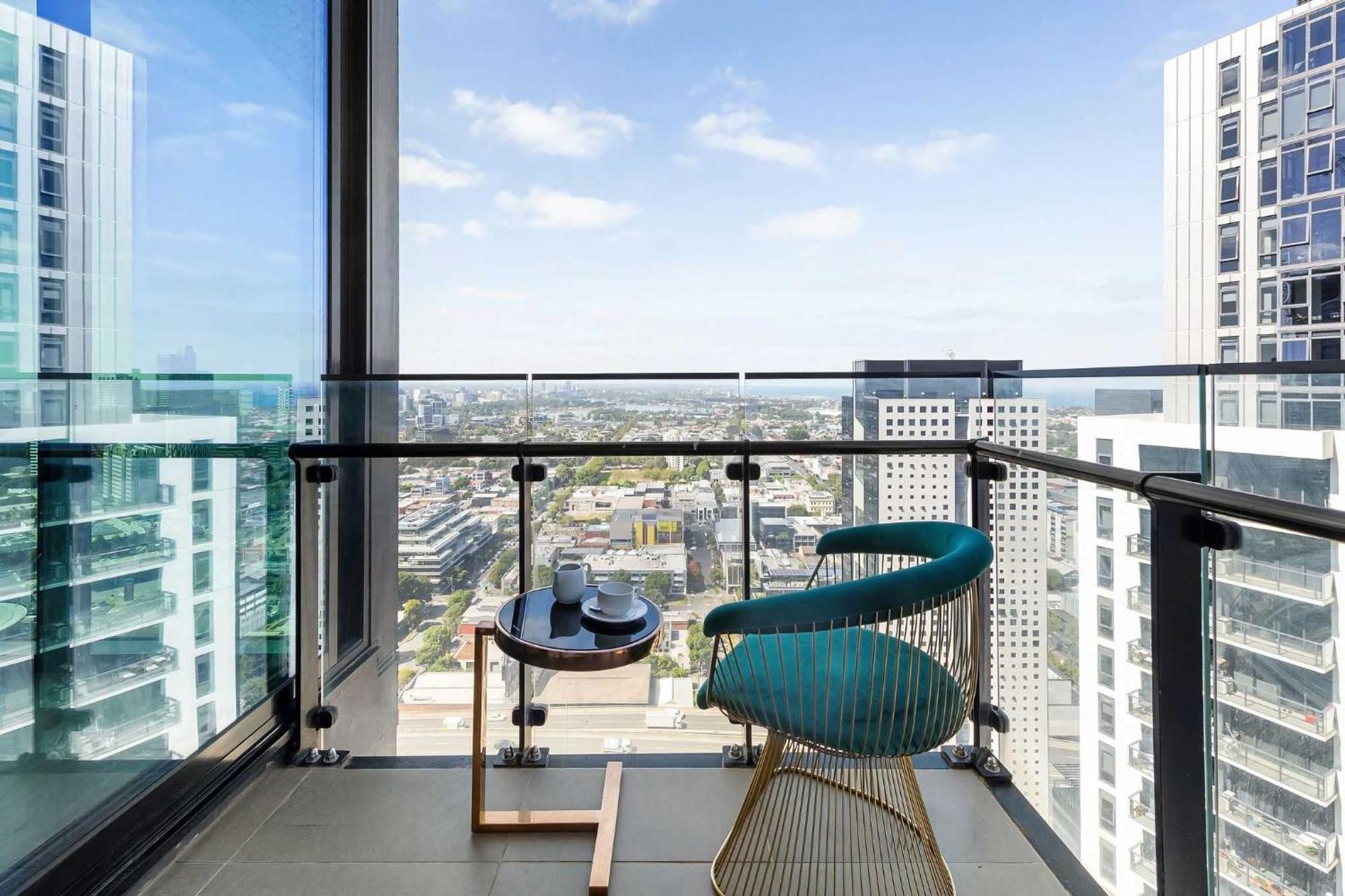 Apartment Modern 2br Panoramic Views & Free Parking